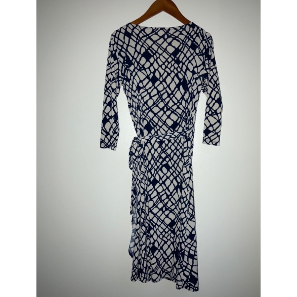 London Times  Geometric Print Wrap Dress 8 - Picture 3 of 5